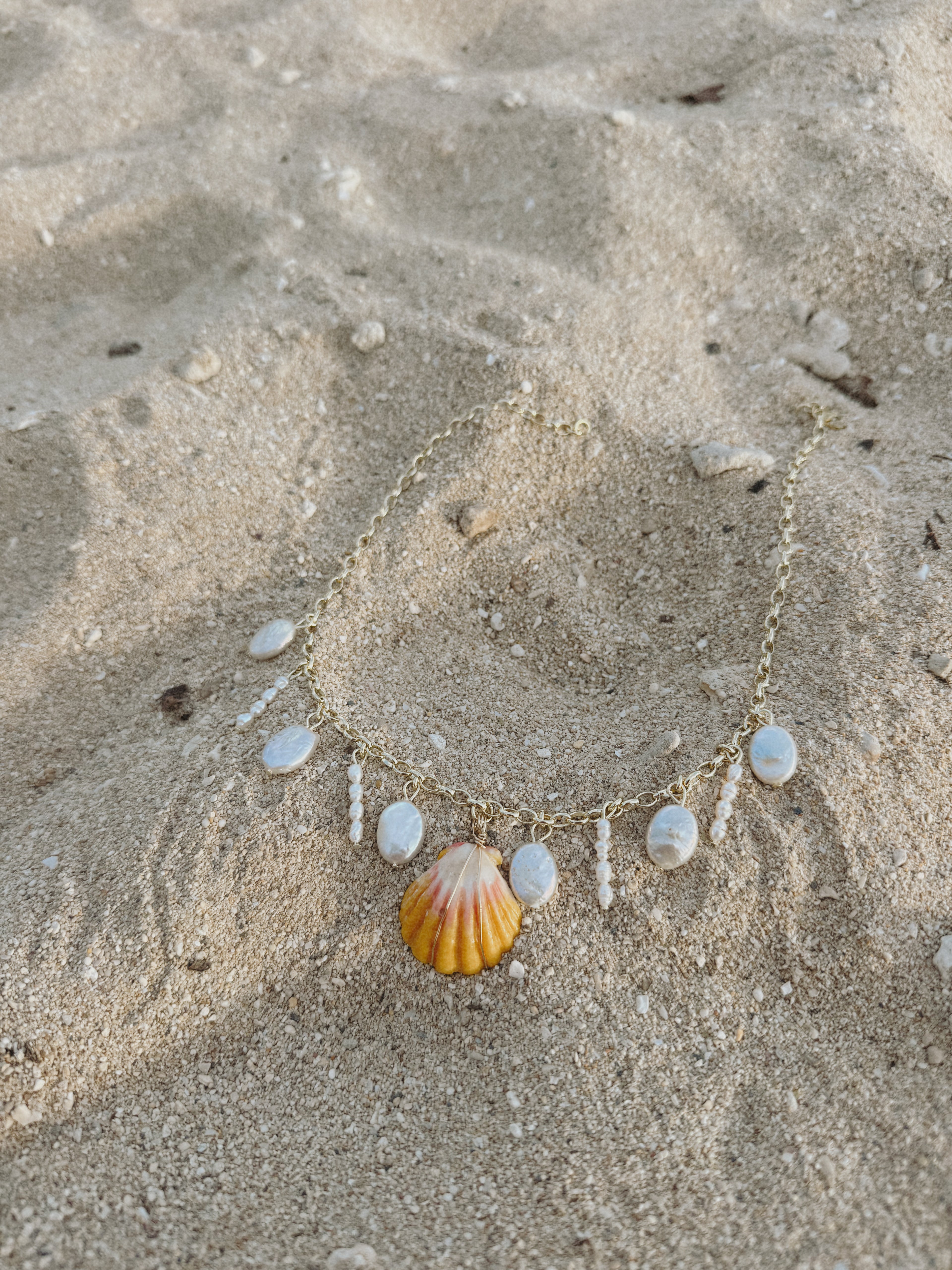 Sunrise shell pearl necklace