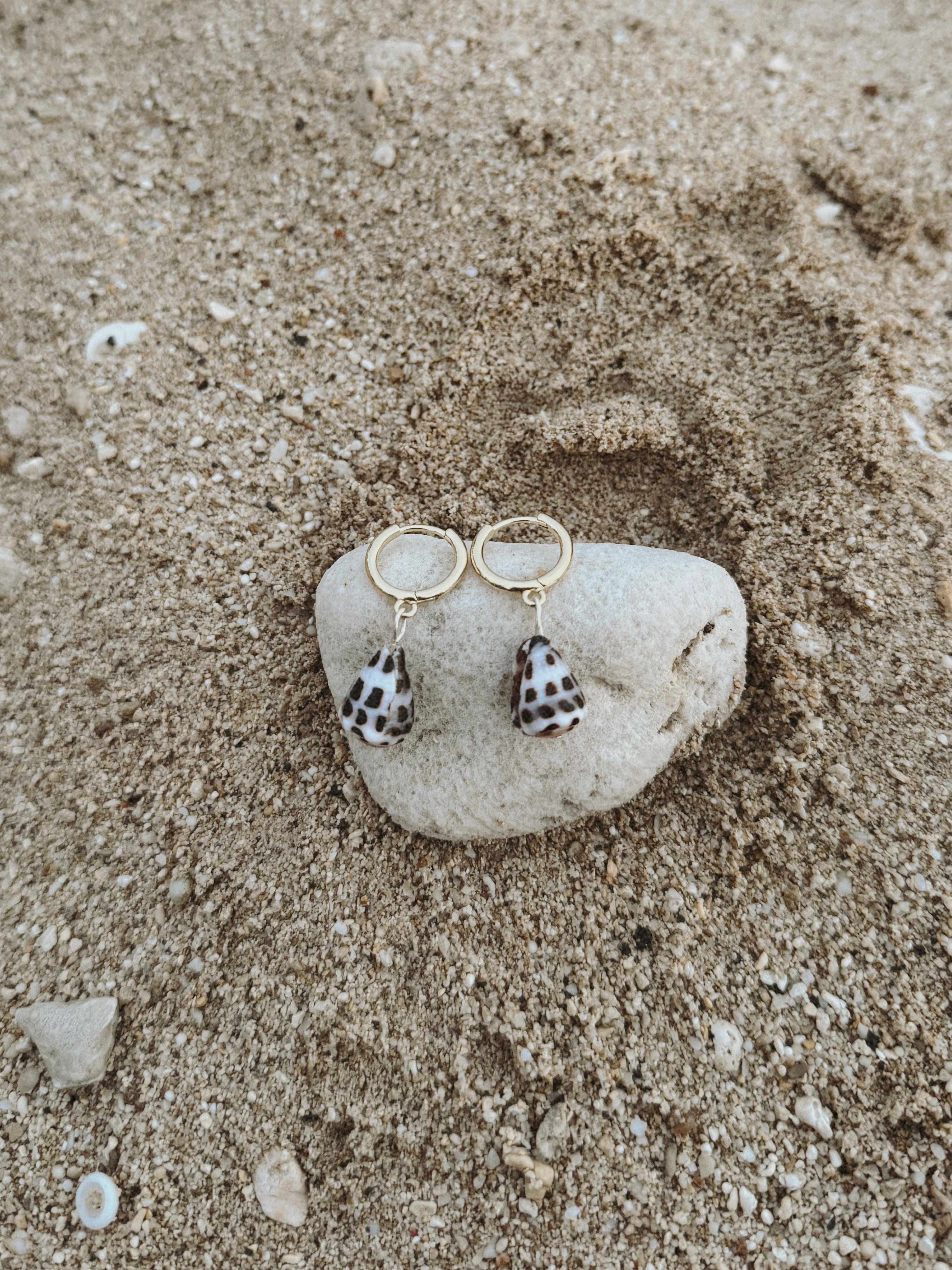 Small hebrew cone hoop