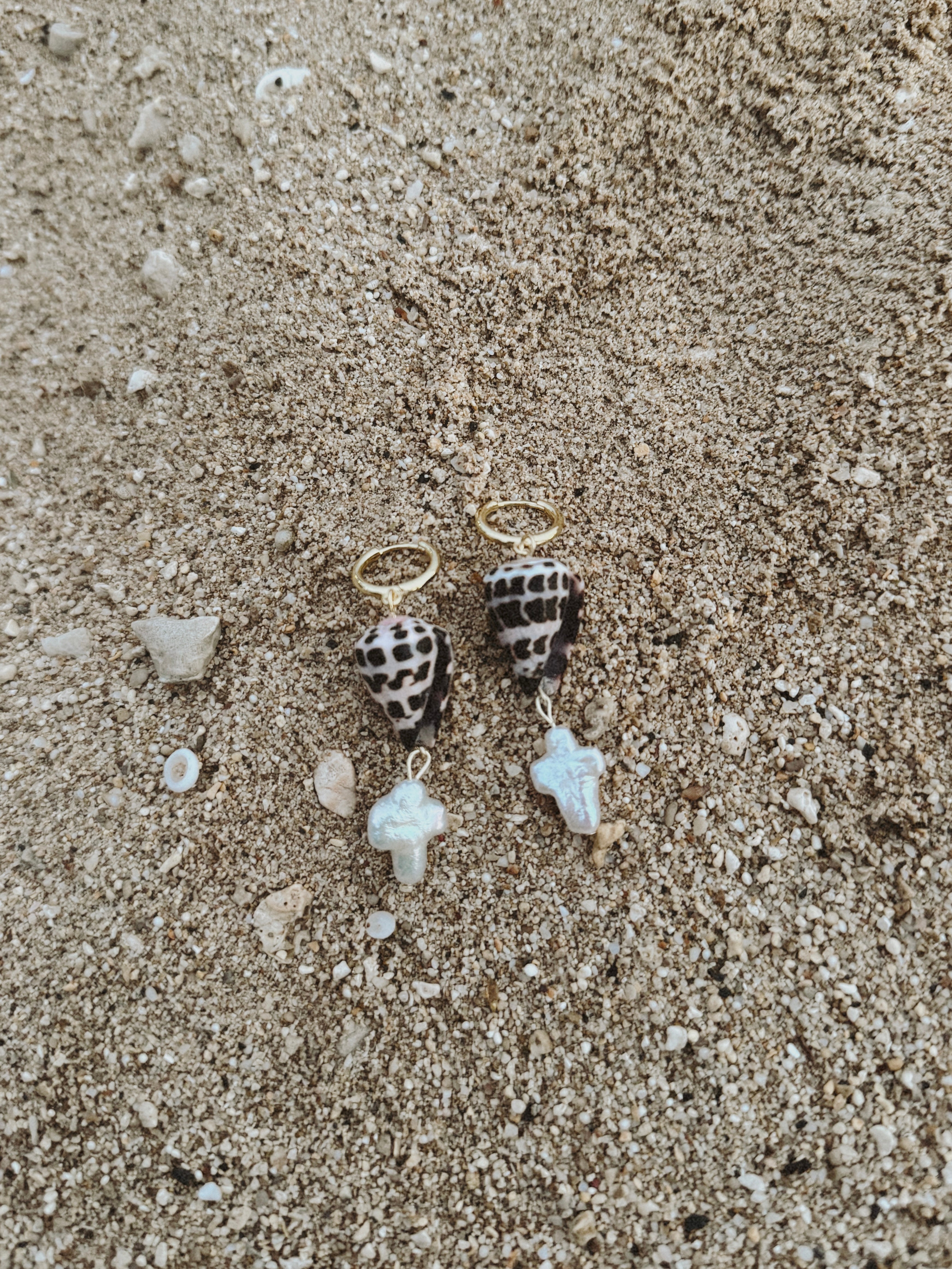 Big hebrew cone pearl earrings