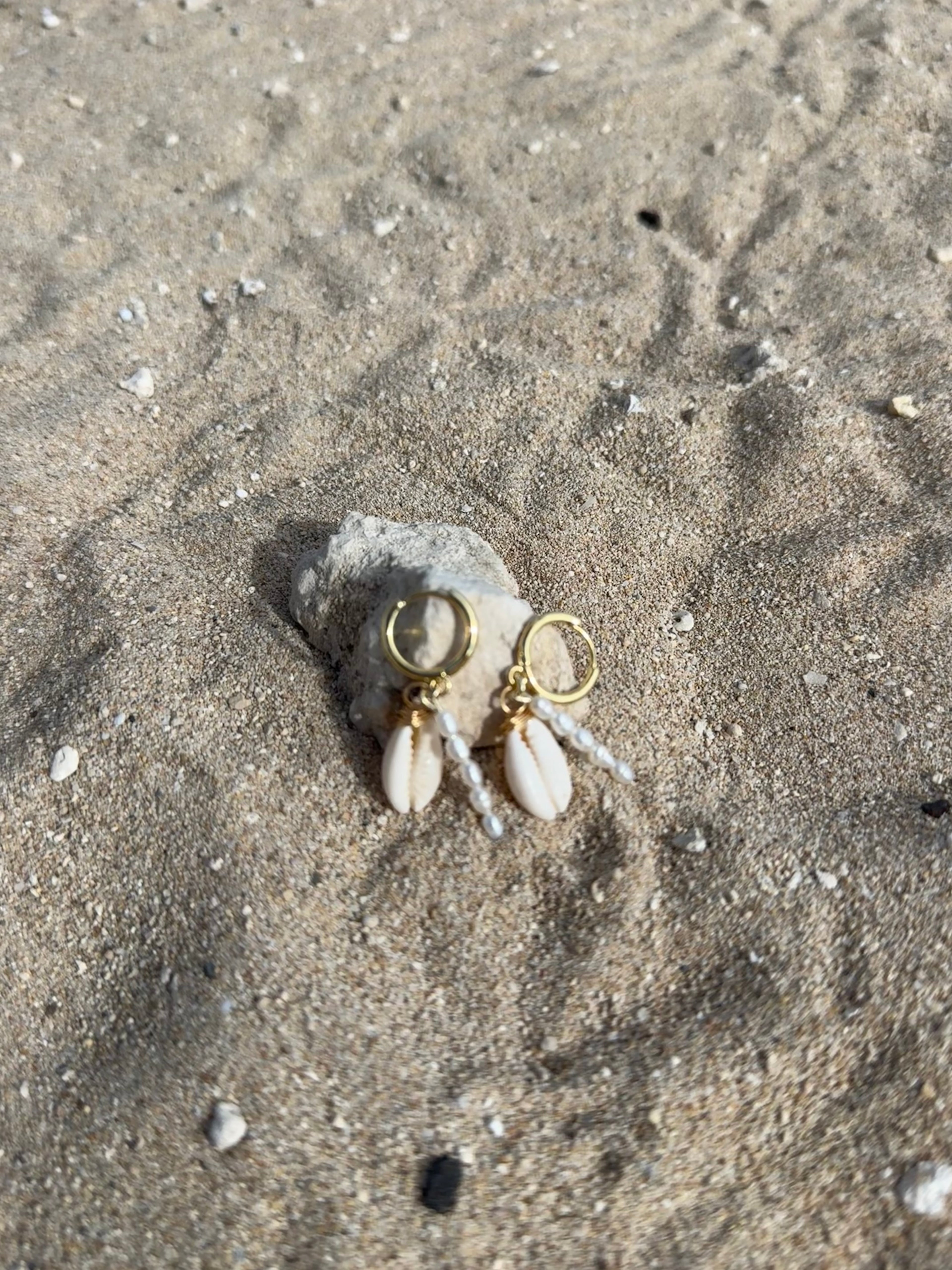 Cowrie Pearl Earrings